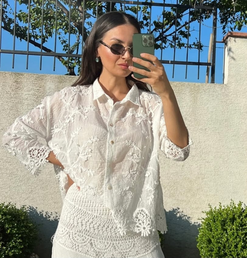 Leaf embroidered lace blouse