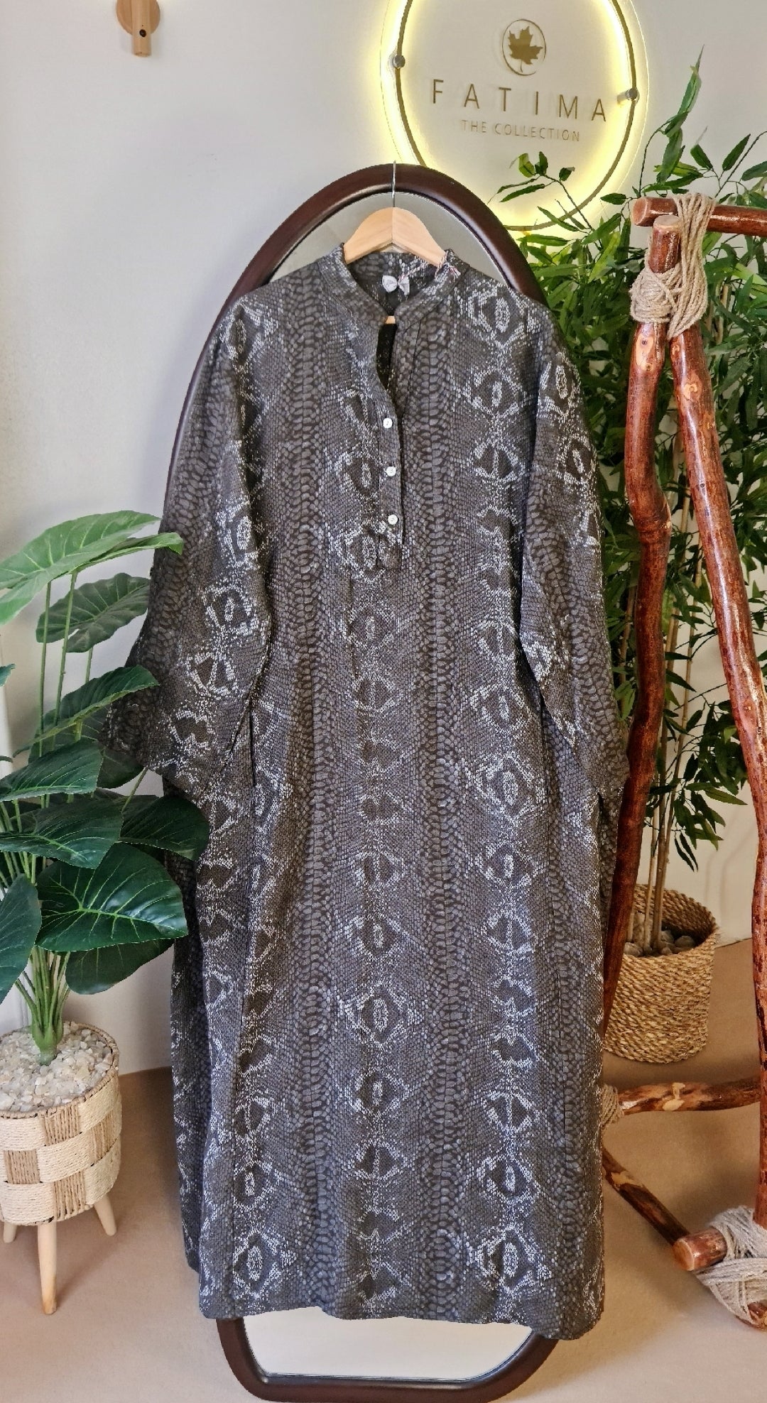 Italian dress with snake print